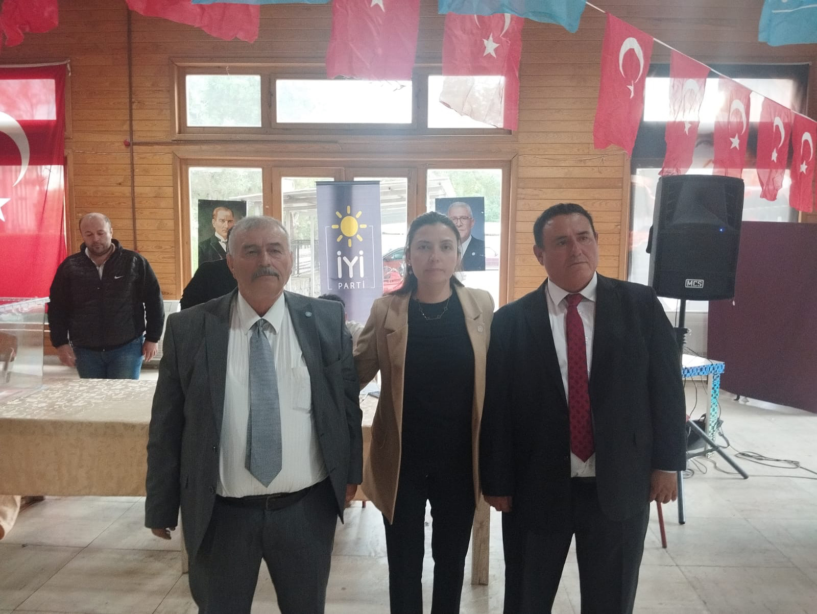 Eşme İYİ Parti İlçe Kongresi Tamamlandı : Osman ÇAKAL Yeniden İlçe Başkanı Seçildi