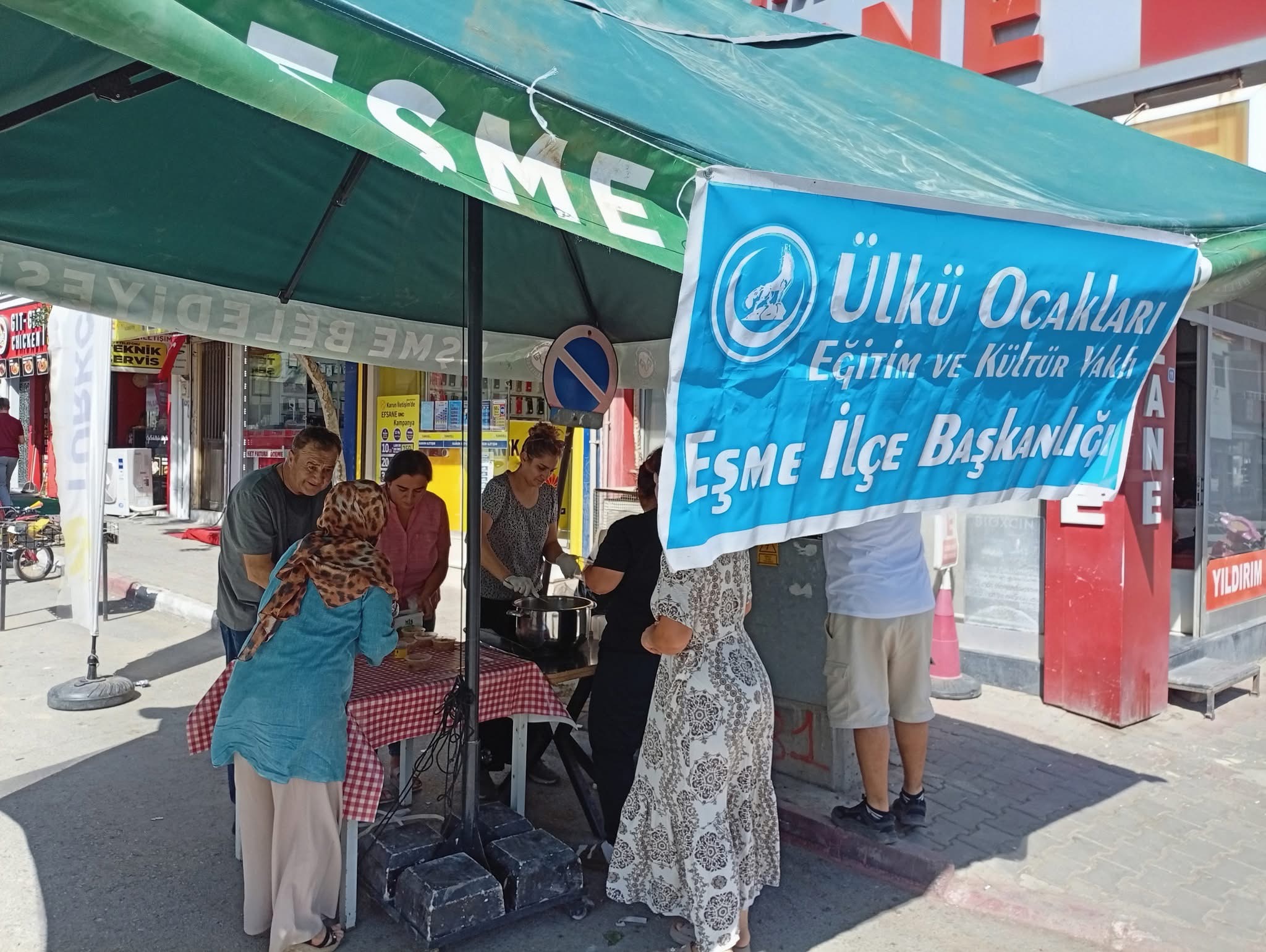 Eşme Ülkü Ocaklarından Aşure Etkinliği