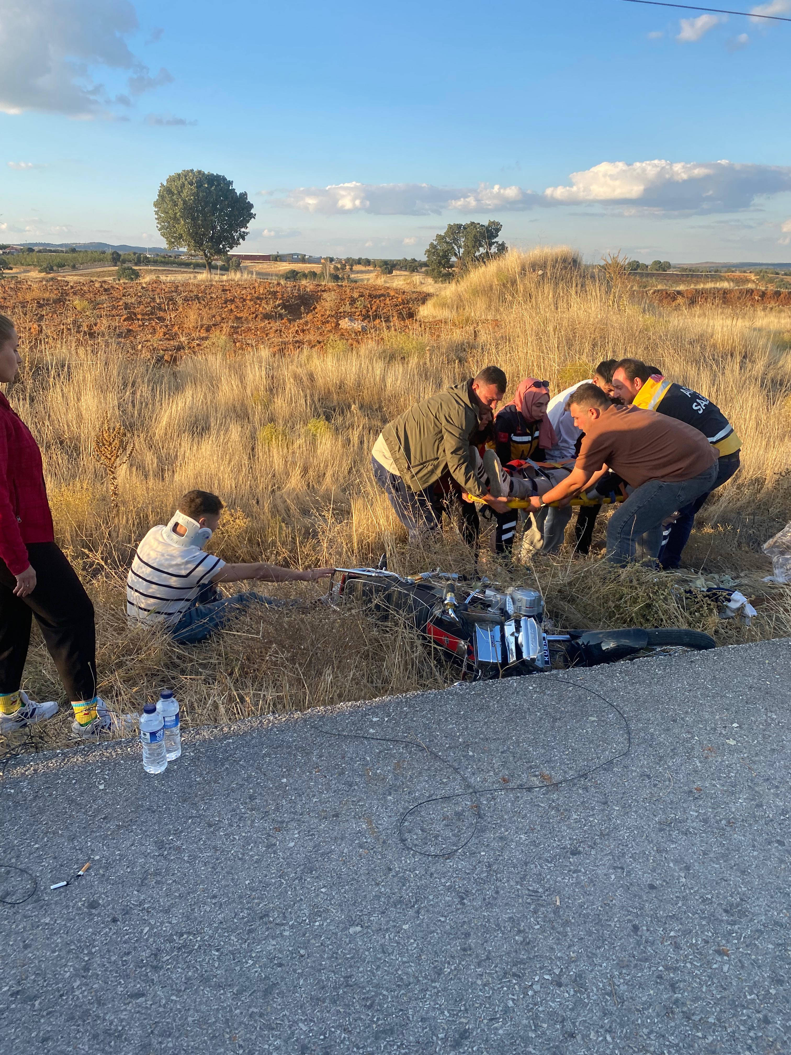 Eşme’de Motosiklet Kazası : 2 Yaralı